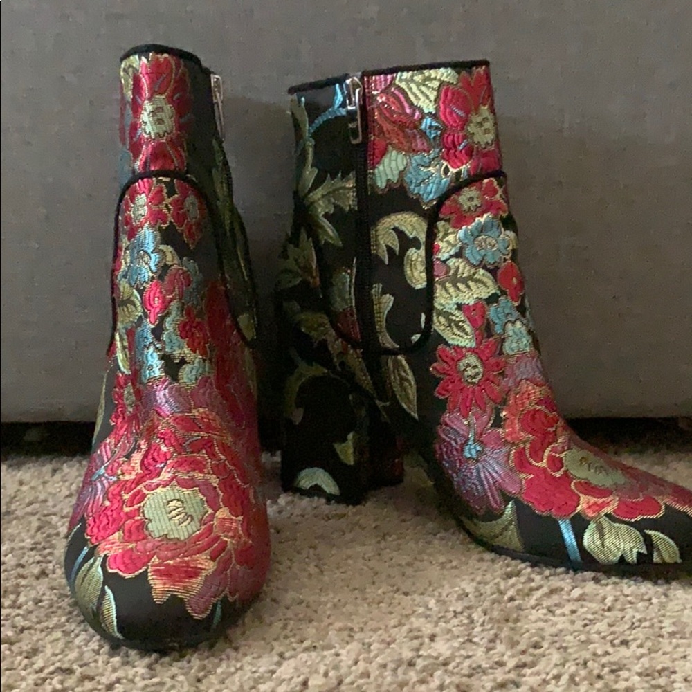 Marc Fisher Retire Booties - Picture 2 of 3